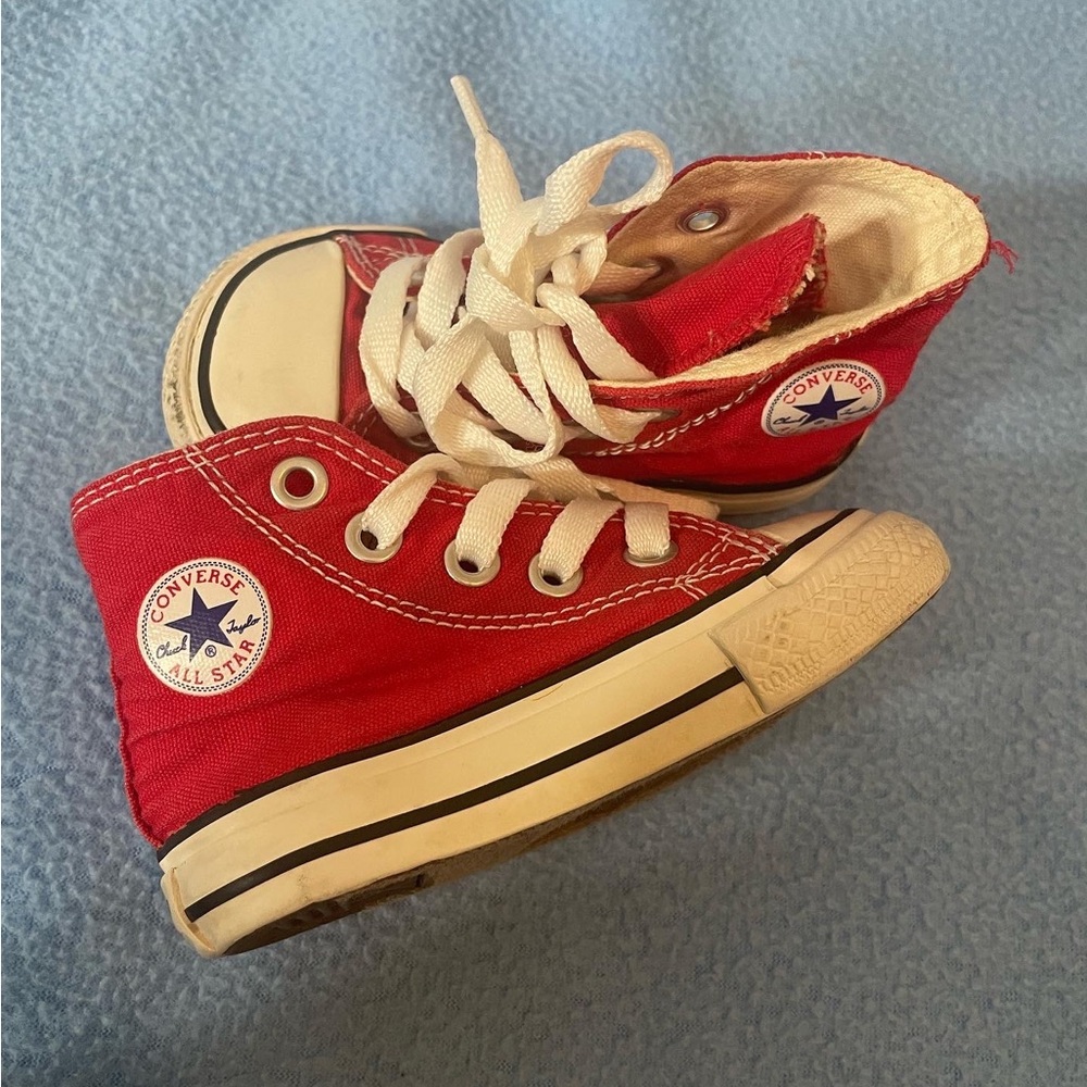 Toddler red converse